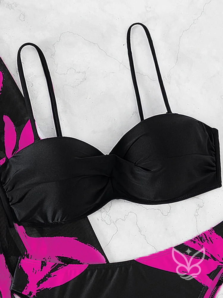 Biquíni Bandeau Push Up Com Saída Saia Peplum Biquíni Bandeau Push Up Com Saída Saia Peplum