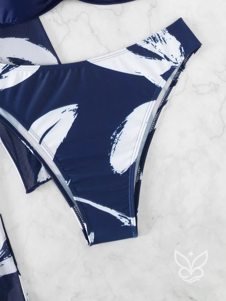 Biquíni Bandeau Push Up Com Saída Saia Peplum Biquíni Bandeau Push Up Com Saída Saia Peplum