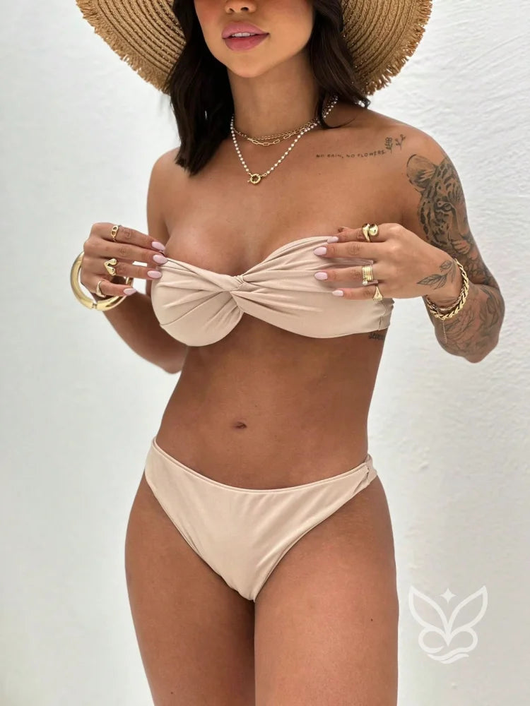Biquíni Tomara Que Caia Torcido Com Calcinha Fina Biquíni Tomara Que Caia Torcido Com Calcinha Fina