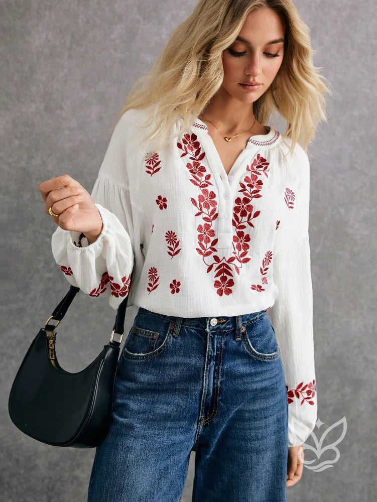 Blusa Boho de Algodão com Bordado Azul e Manga Longa Blusa Boho de Algodão com Bordado Azul e Manga Longa