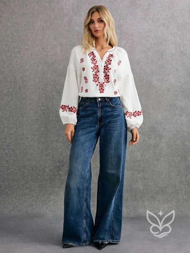 Blusa Boho de Algodão com Bordado Azul e Manga Longa Blusa Boho de Algodão com Bordado Azul e Manga Longa