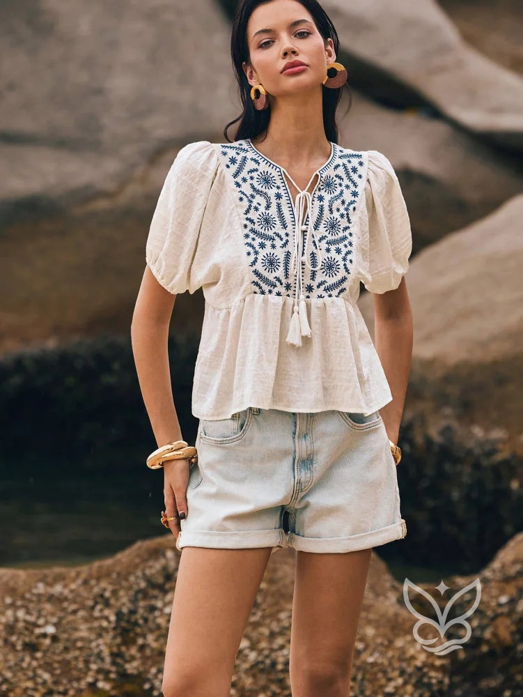 Blusa Bordada Com Mangas Bufantes E Amarração Blusa Estampada Floral com Decote V e Amarração Peplum
