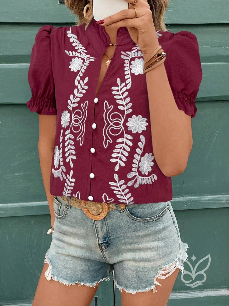 Blusa Bordada Em Algodão Com Mangas Bufantes Curtas Blusa Bordada Em Algodão Com Mangas Bufantes Curtas
