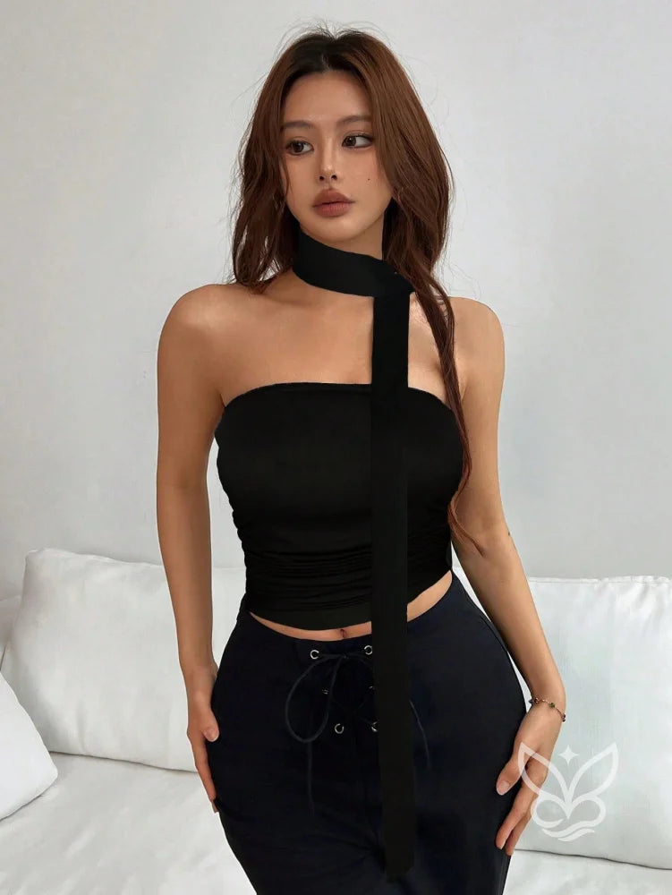 Blusa Cropped Frente Única Com Gola Alta E Amarração Longa Blusa Cropped Frente Única Com Gola Alta E Amarração Longa