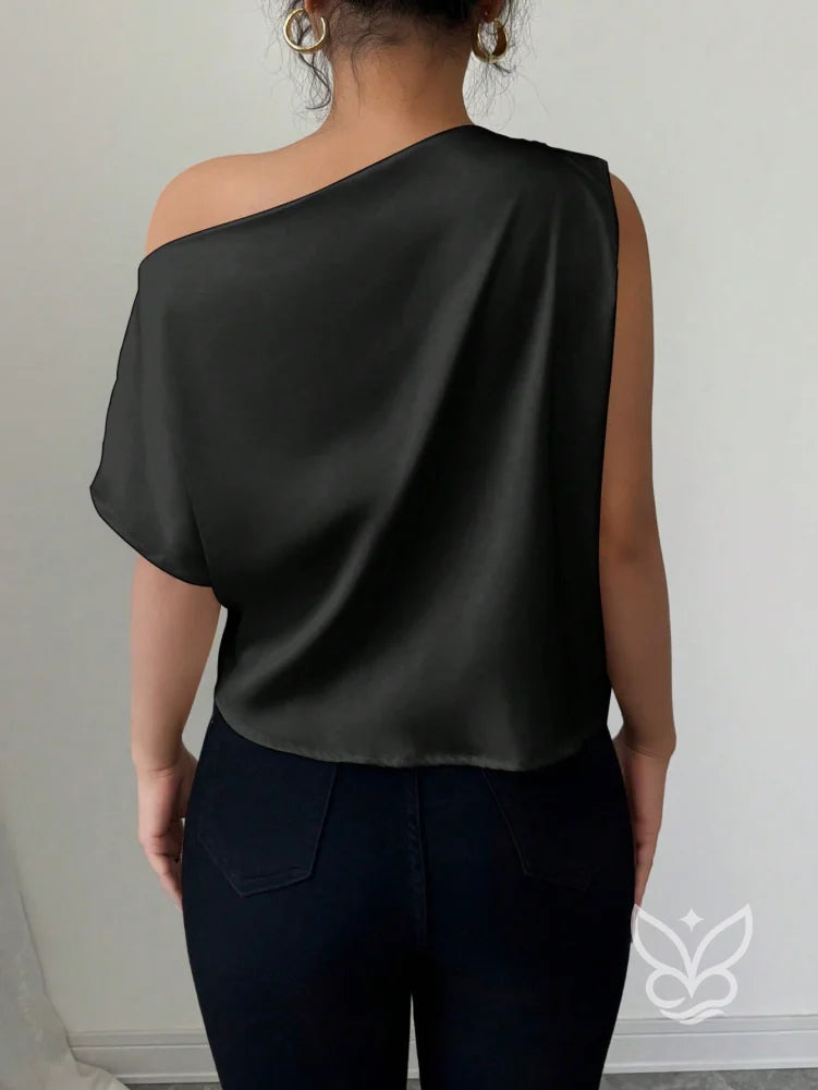 Blusa De Um Ombro Só Em Cetim Com Caimento Assimétrico Blusa De Um Ombro Só Em Cetim Com Caimento Assimétrico