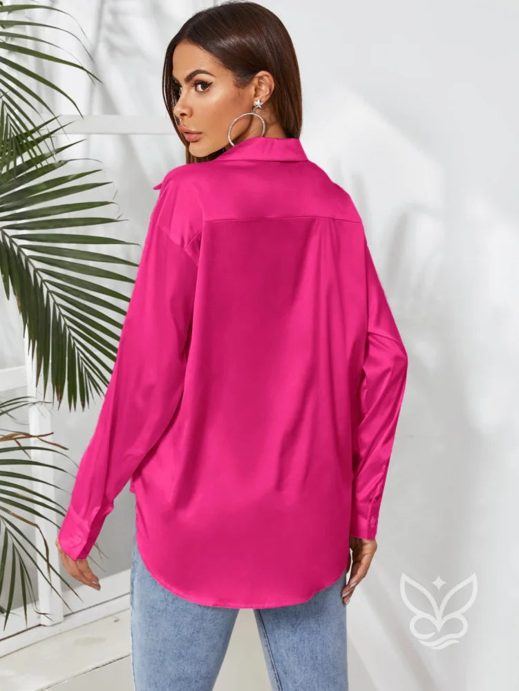 Blusa Em Cetim Com Botões Frontais E Gola Elegante Blusa Em Cetim Com Botões Frontais E Gola Elegante