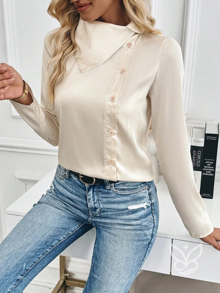 Blusa Em Cetim Com Gola Alta E Botões Laterais Elegantes Blusa Em Cetim Com Gola Alta E Botões Laterais Elegantes