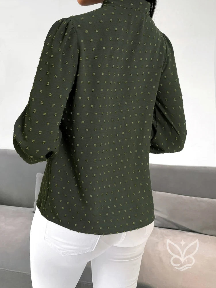 Blusa Manga Longa Com Gola Laço E Detalhes Plissados Blusa Manga Longa Com Gola Laço E Detalhes Plissados