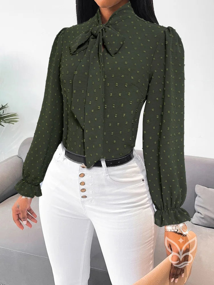 Blusa Manga Longa Com Gola Laço E Detalhes Plissados Blusa Manga Longa Com Gola Laço E Detalhes Plissados