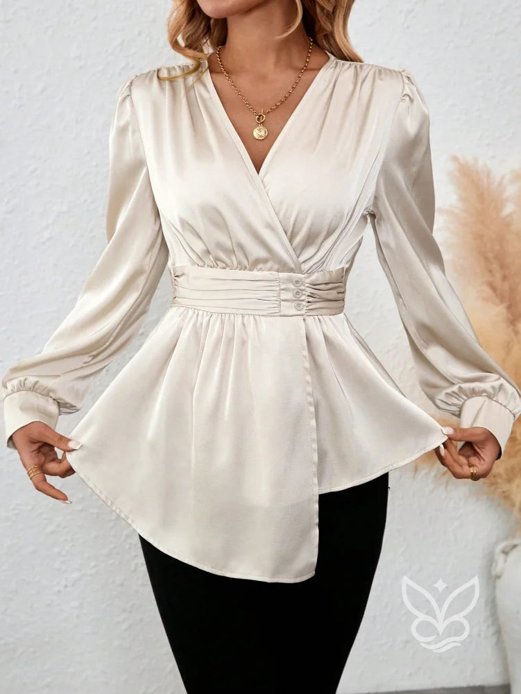 Blusa Transpassada Em Cetim Com Manga Longa E Cintura Alta Blusa Transpassada Em Cetim Com Manga Longa E Cintura Alta