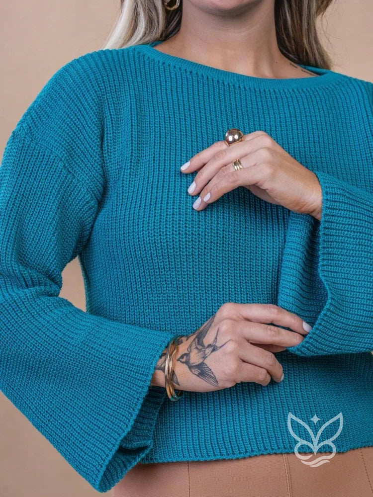 Blusa Tricot Cropped com Manga Longa Flare Blusa Tricot Cropped com Manga Longa Flare
