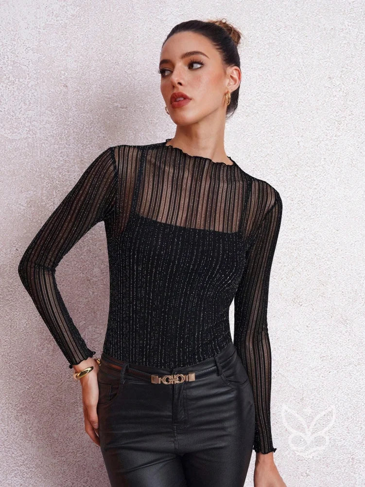 Blusa Tule Com Fios Metalizados E Caimento Elegante Blusa Tule Com Fios Metalizados E Caimento Elegante
