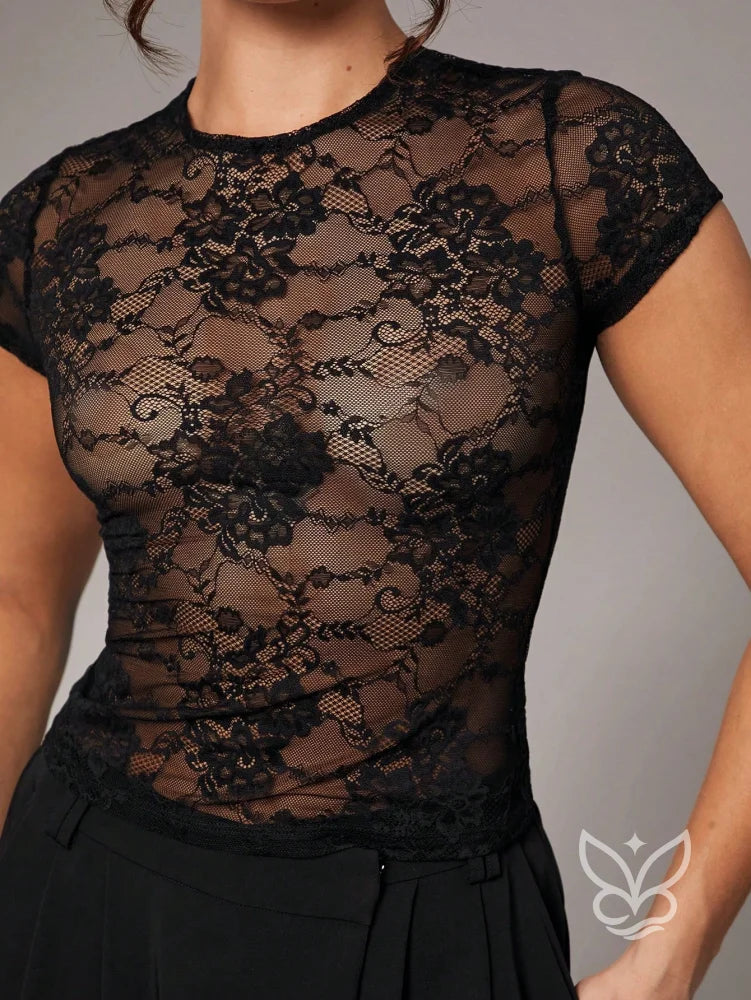 Blusa Tule Transparente Com Manga Curta E Decote Redondo Blusa Tule Transparente Com Manga Curta E Decote Redondo