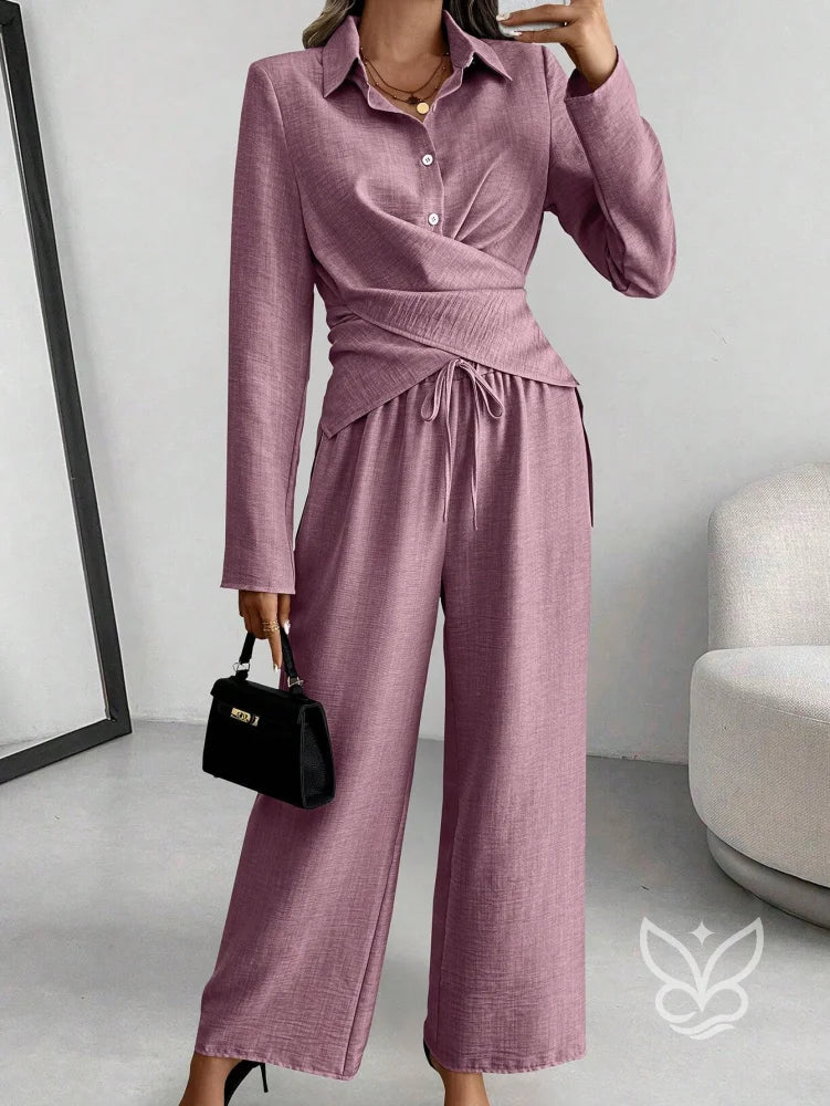 Conjunto Alfaiataria Com Camisa Transpassada E Calça Pantalona Conjunto Alfaiataria Com Camisa Transpassada E Calça