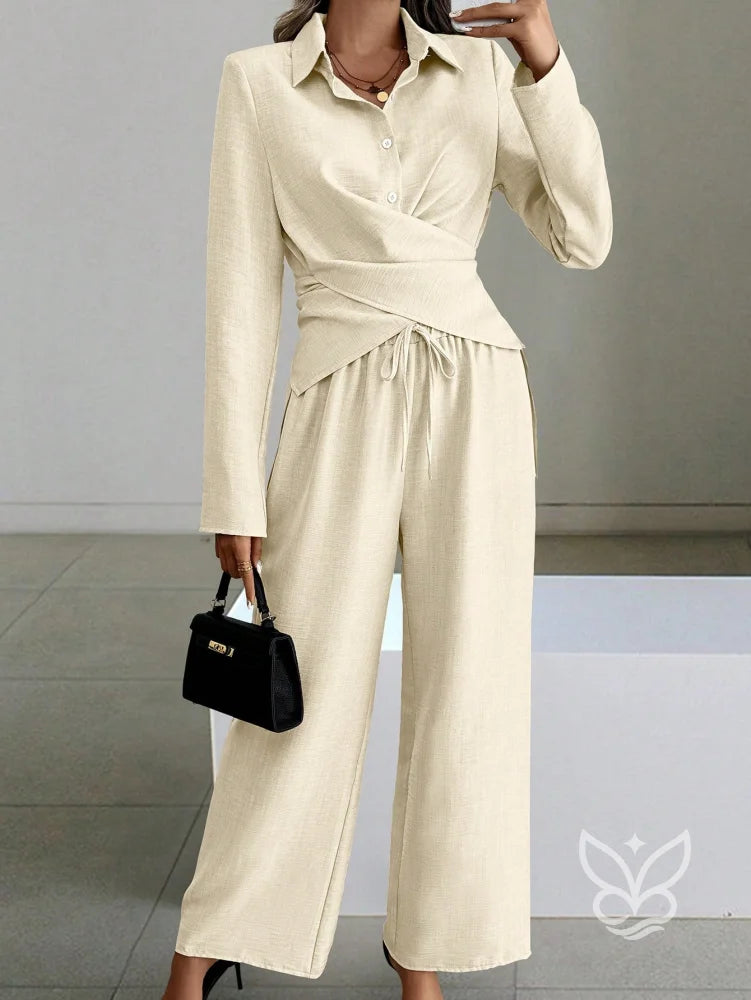 Conjunto Alfaiataria Com Camisa Transpassada E Calça Pantalona Conjunto Alfaiataria Com Camisa Transpassada E Calça