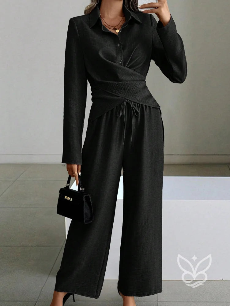Conjunto Alfaiataria Com Camisa Transpassada E Calça Pantalona Conjunto Alfaiataria Com Camisa Transpassada E Calça