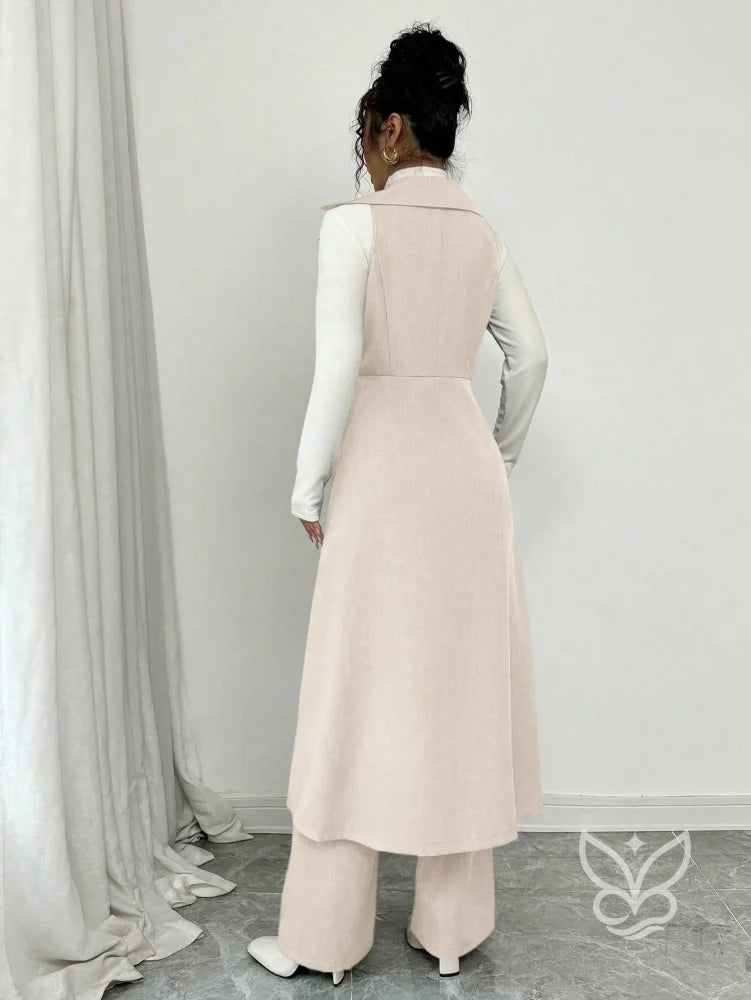 Conjunto Alfaiataria Com Colete Alongado E Calça Pantalona Conjunto Alfaiataria Com Cropped Manga Bufante E Saia Curta