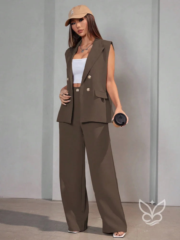 Conjunto Alfaiataria Com Colete Sem Manga E Calça Pantalona Conjunto Alfaiataria Com Colete Sem Manga E Calça Pantalona