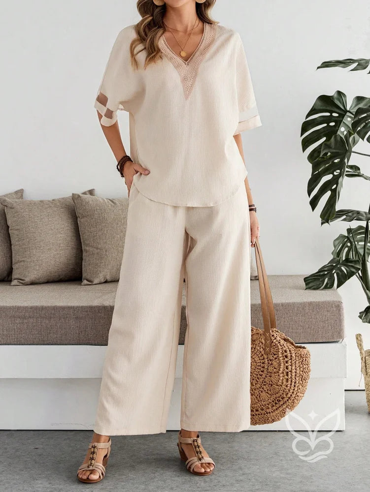 Conjunto Casual Com Blusa De Decote V E Calça Reta Sofisticada Conjunto Casual Com Blusa De Decote V E Calça Reta