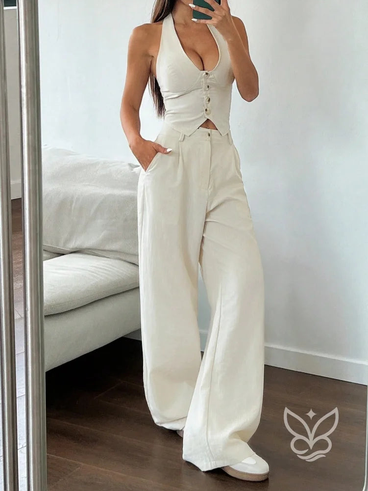 Conjunto Colete Halter Com Amarração E Calça Reta Conjunto Colete Halter Com Amarração E Calça Reta