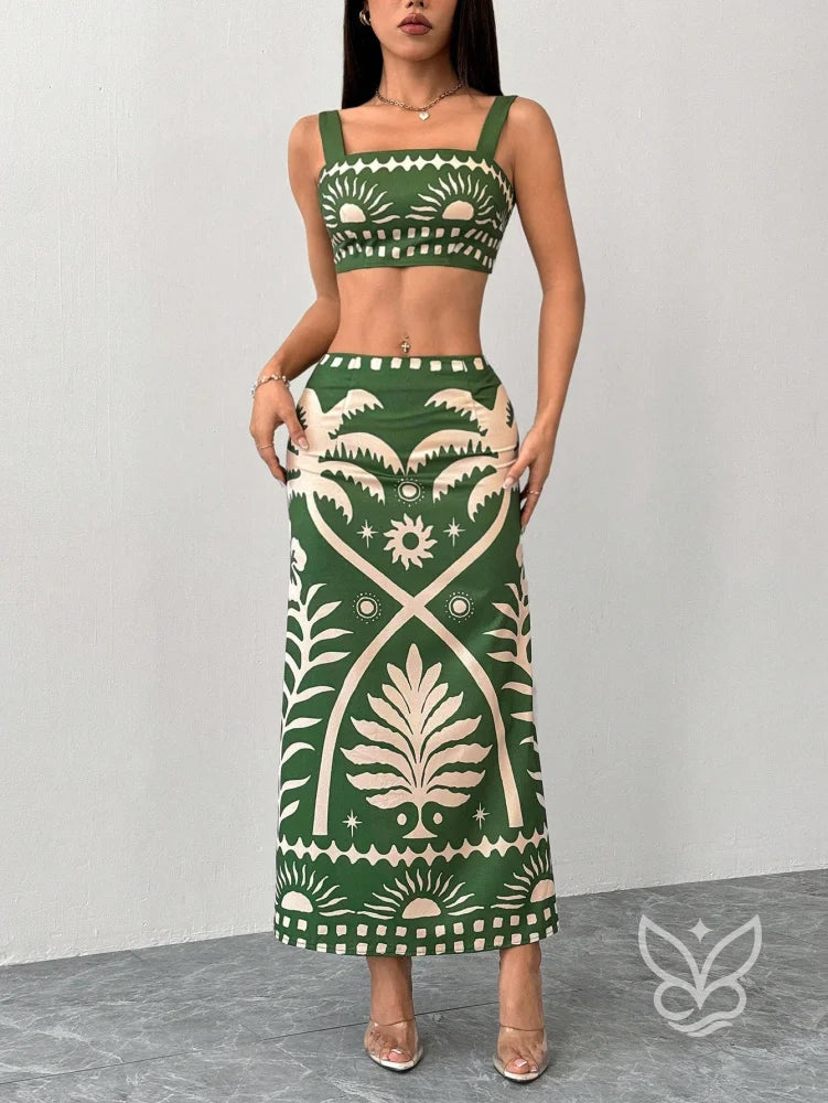 Conjunto Cropped Cami Estampado Tropical E Saia Maxi Ajustada Conjunto Cropped Cami Estampado Tropical E Saia Maxi