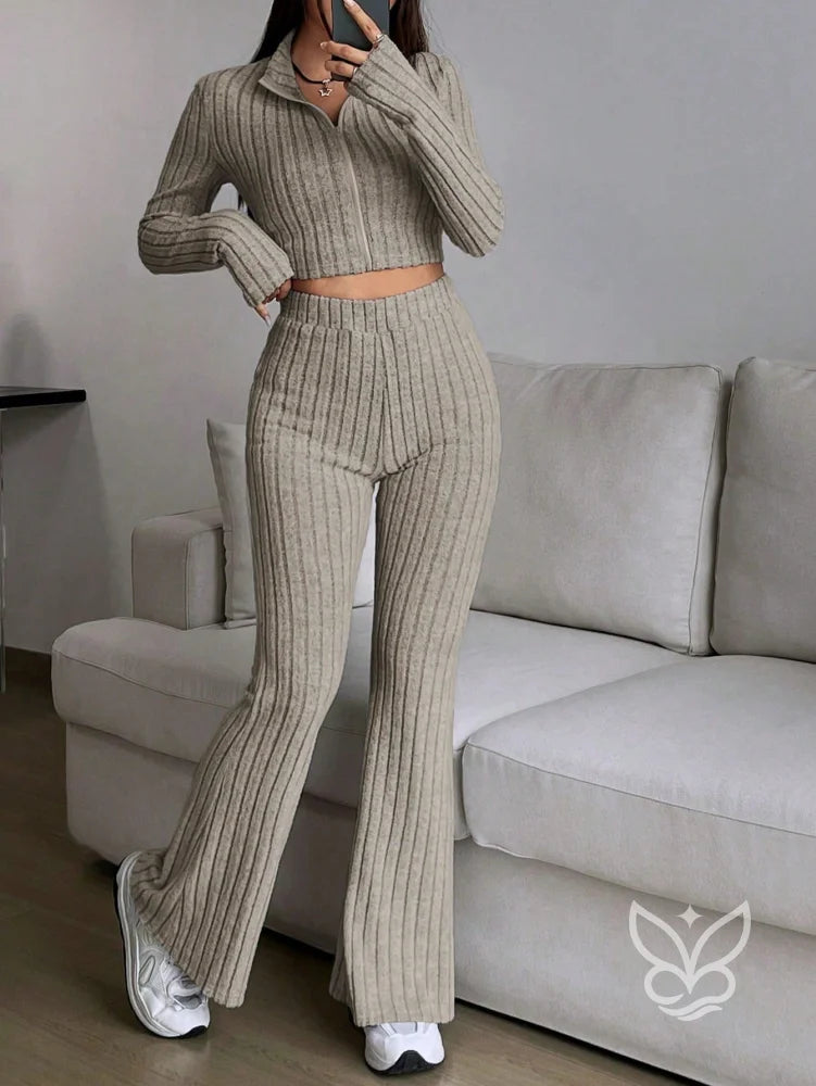 Conjunto Cropped Com Zíper Frontal E Calça Longa Caqui / PP Conjunto Cropped Com Zíper Frontal E Calça Longa
