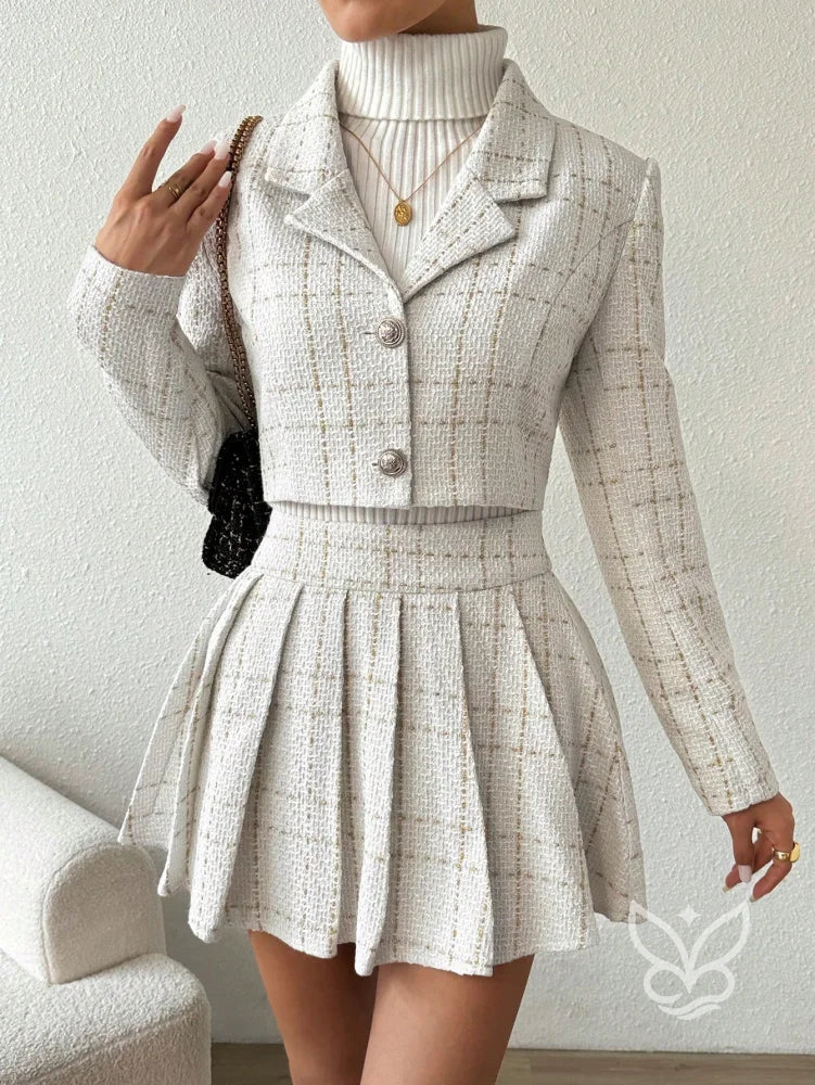 Conjunto Elegante Blazer Com Gola E Saia Plissada Conjunto Elegante Blazer Com Gola E Saia Plissada
