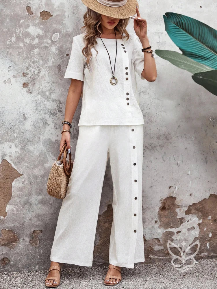Conjunto Em Algodão Com Blusa Reta E Calça De Botões Laterais Conjunto Em Algodão Com Blusa Reta E Calça De Botões