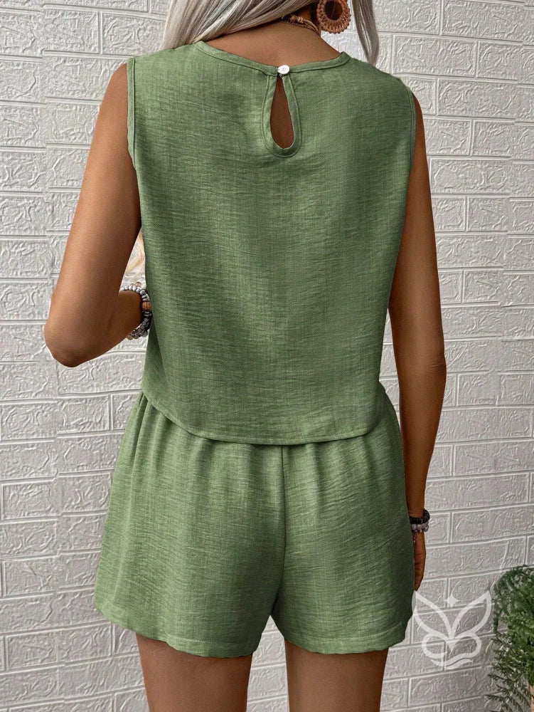 Conjunto Linho Com Bordado Floral E Shorts De Cintura Alta Conjunto Linho Com Bordado Floral E Shorts De Cintura Alta