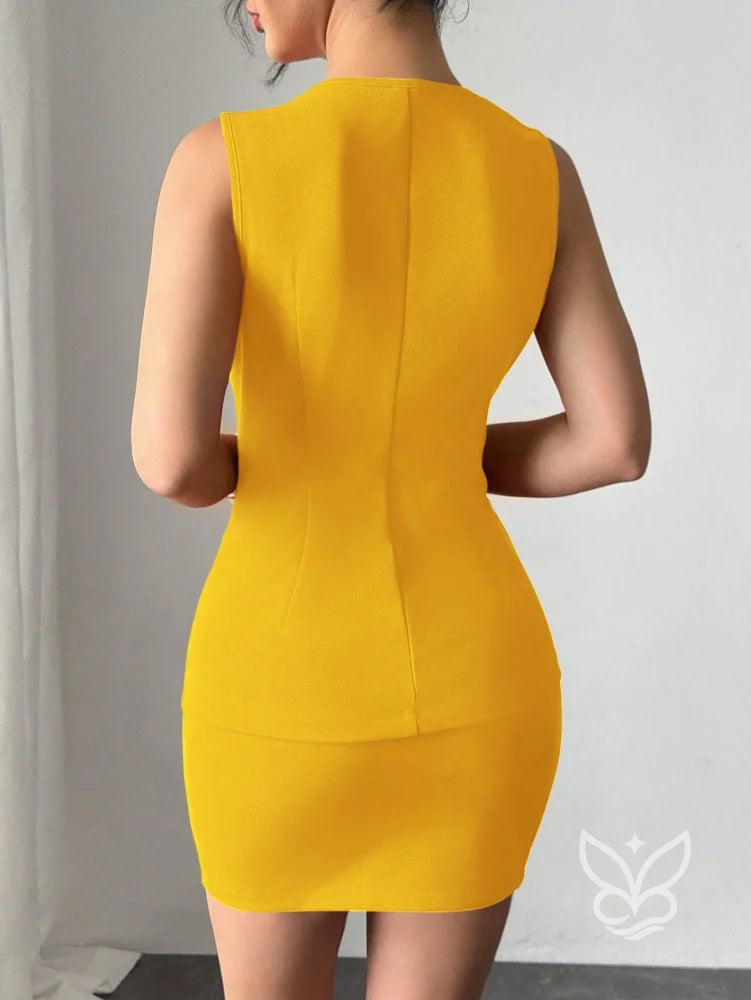Conjunto Regata Com Bolsos E Saia Bodycon Curta Conjunto Regata Com Bolsos E Saia Bodycon Curta