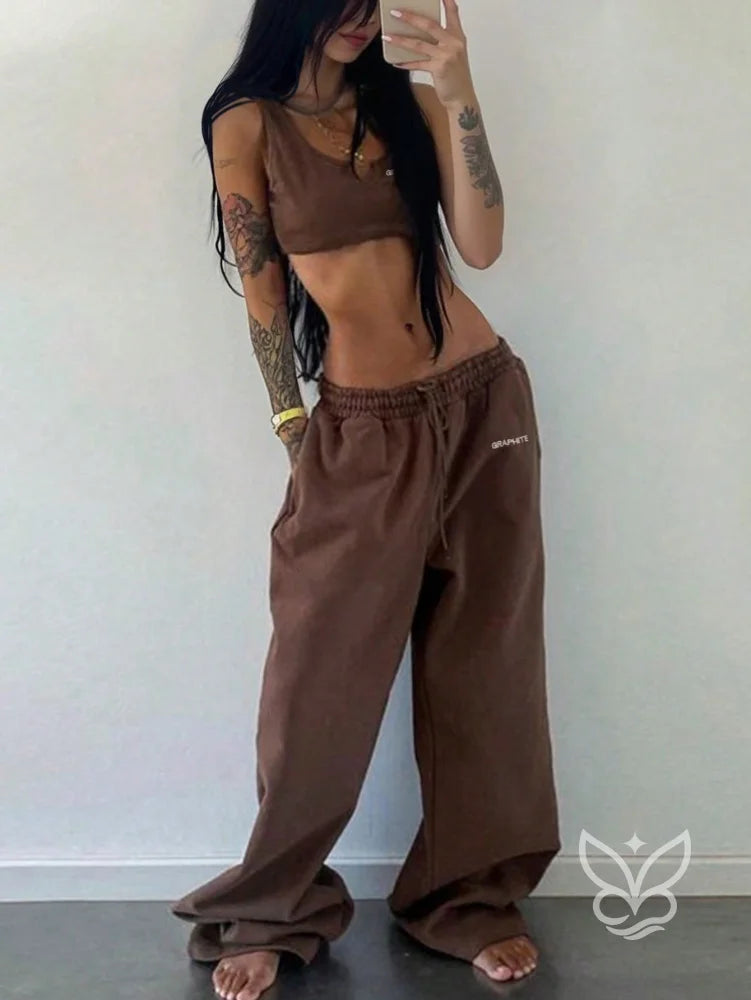 Conjunto Top Cropped Com Alça Única E Calça Jogger Conjunto Top Cropped Com Alça Única E Calça Jogger