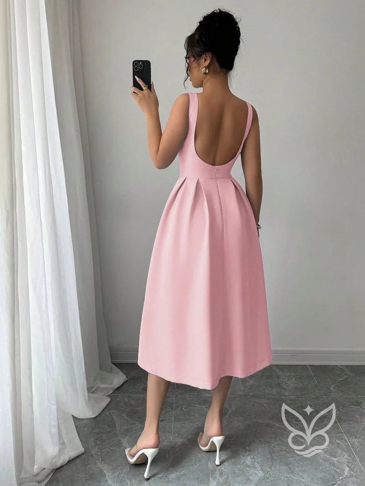 Vestido A-Line Midi Com Alças Largas E Caimento Nobre Vestido A-Line Midi Com Alças Largas E Caimento Nobre