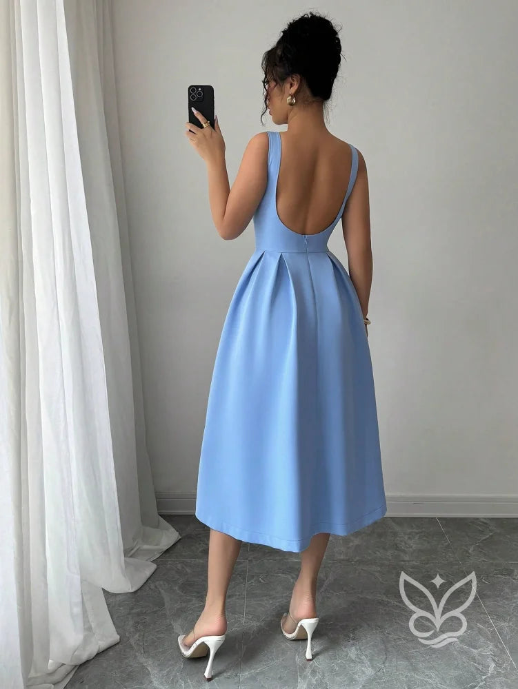 Vestido A-Line Midi Com Alças Largas E Caimento Nobre Vestido A-Line Midi Com Alças Largas E Caimento Nobre