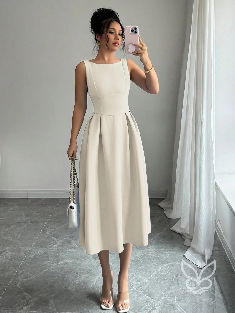 Vestido A-Line Midi Com Alças Largas E Caimento Nobre Vestido A-Line Midi Com Alças Largas E Caimento Nobre