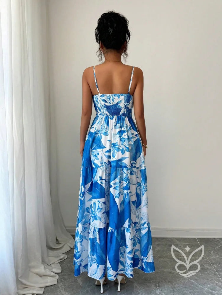 Vestido Com Alças Finas Cintura Marcada E Estampa Folhagem Vestido Com Alças Finas Cintura Marcada E Estampa Folhagem