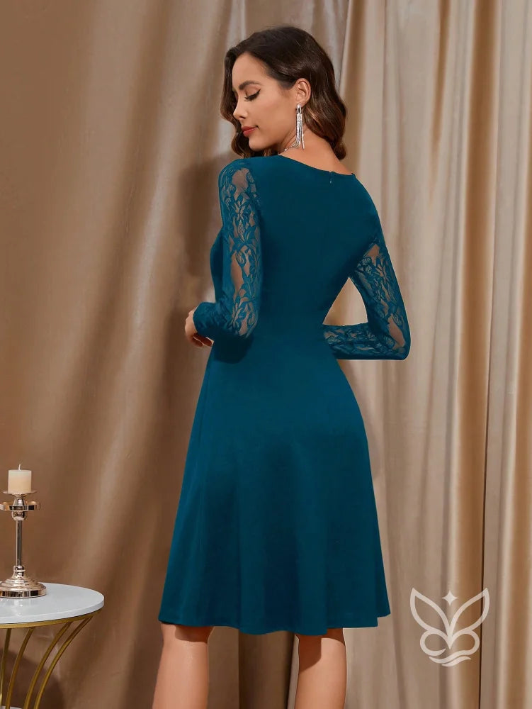 Vestido Com Manga Longa De Tule E Cinto Elegante Ajustado Vestido Com Manga Longa De Tule E Cinto Elegante Ajustado