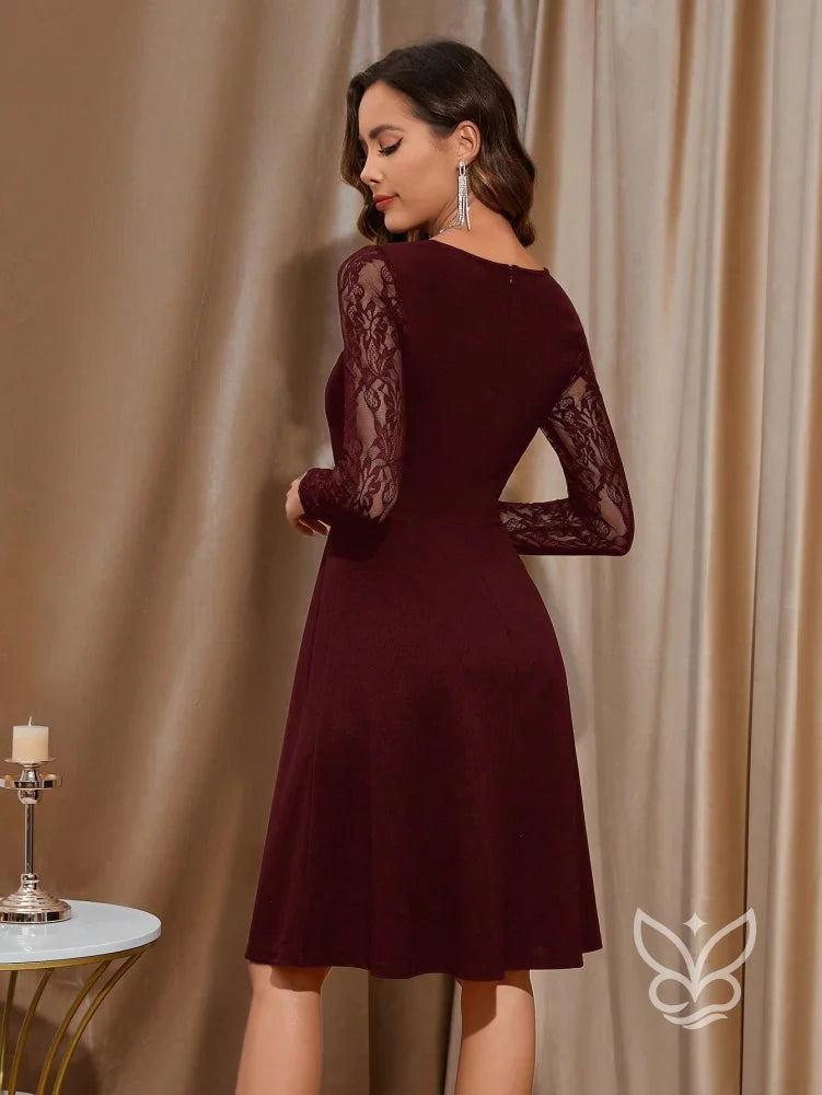 Vestido Com Manga Longa De Tule E Cinto Elegante Ajustado Vestido Com Manga Longa De Tule E Cinto Elegante Ajustado