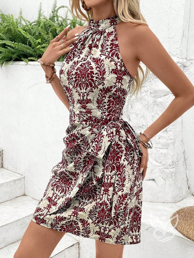 Vestido Curto Estampado Com Gola Alta E Recorte Lateral Vestido Curto Estampado Com Gola Alta E Recorte Lateral