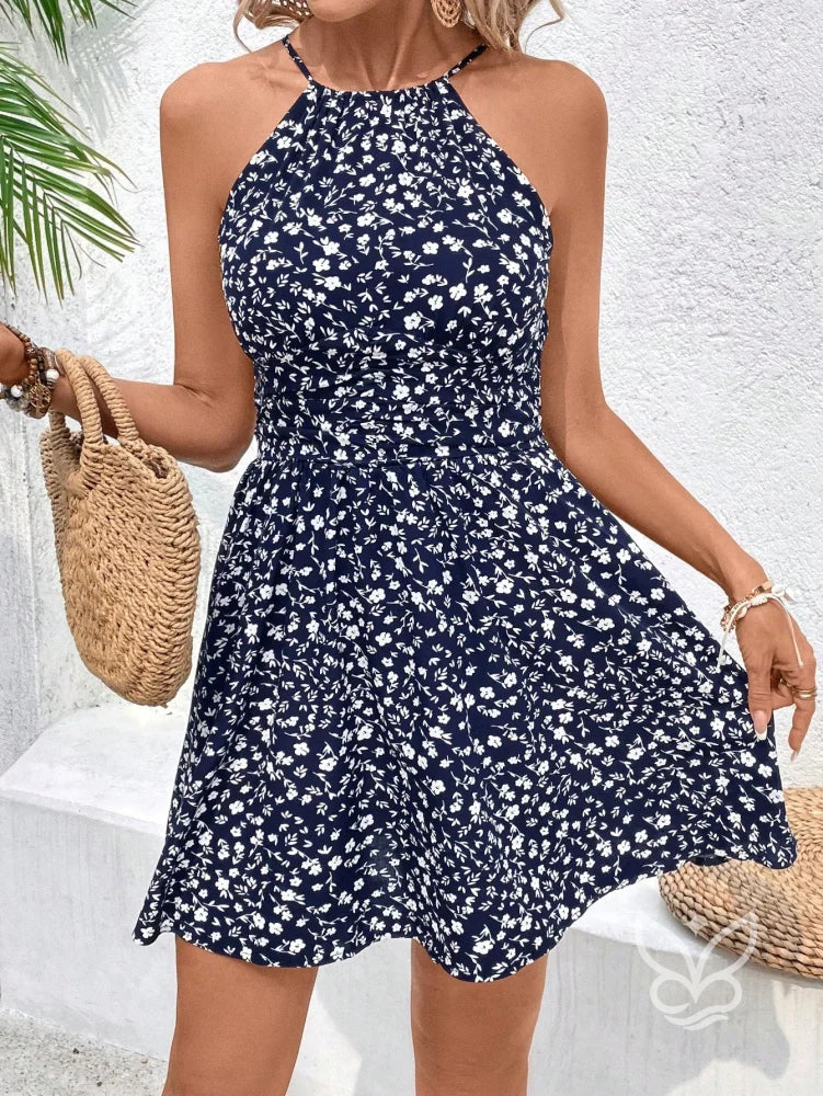 Vestido Curto Estampado Com Gola Alta E Saia Rodada Vestido Curto Estampado Com Gola Alta E Saia Rodada