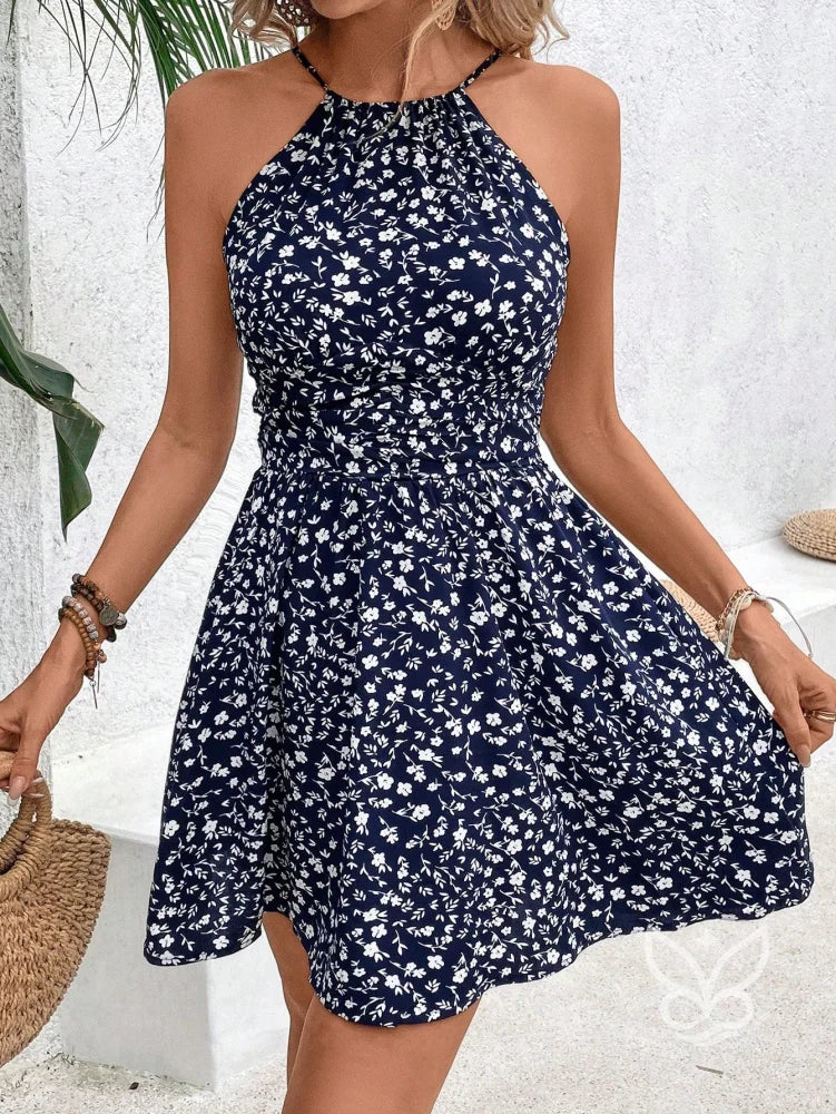 Vestido Curto Estampado Com Gola Alta E Saia Rodada Vestido Curto Estampado Com Gola Alta E Saia Rodada