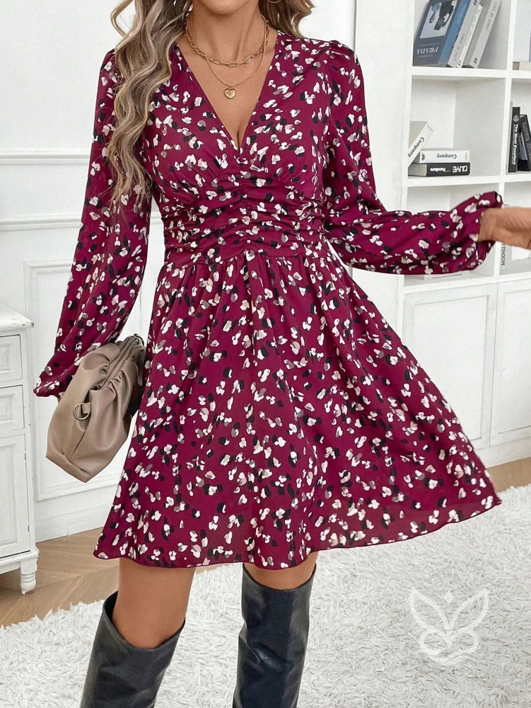 Vestido Curto Floral Com Manga Longa E Decote V Vestido Curto Floral Com Manga Longa E Decote V