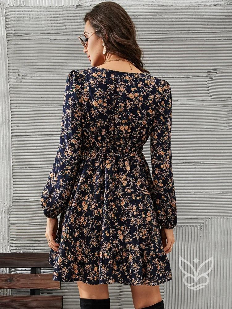 Vestido Curto Floral Com Renda E Decote V Profundo Vestido Curto Floral Com Renda E Decote V Profundo