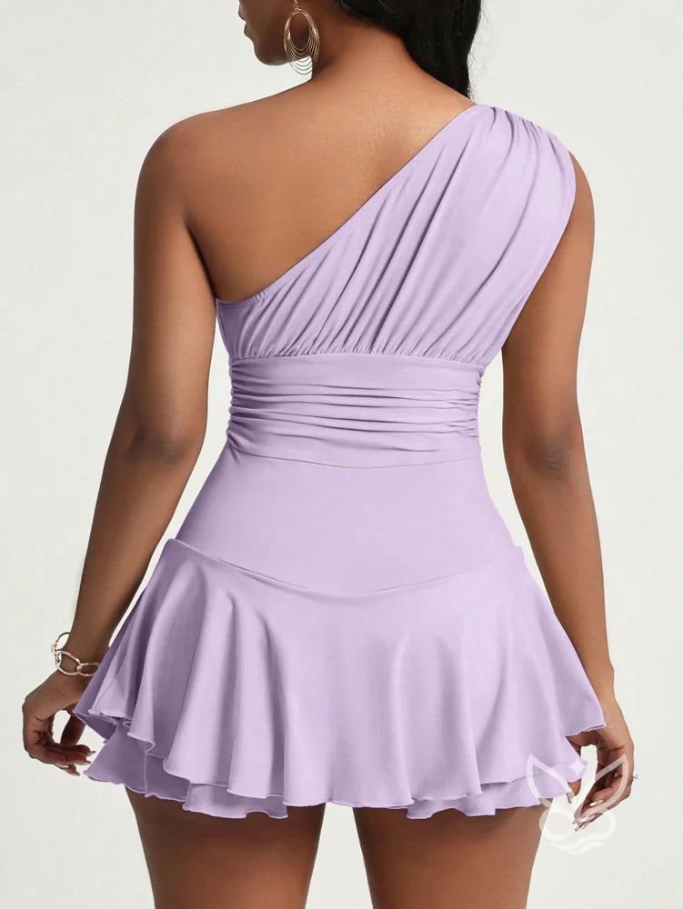 Vestido Curto Ombro Único Com Babados E Modelagem Ajustada Vestido Curto Ombro Único Com Babados E Modelagem Ajustada