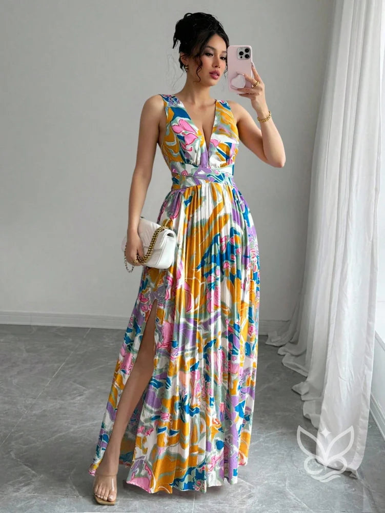 Vestido Curto Sem Manga Com Decote Profundo E Fenda Aberta Vestido Curto Sem Manga Com Decote Profundo E Fenda Aberta