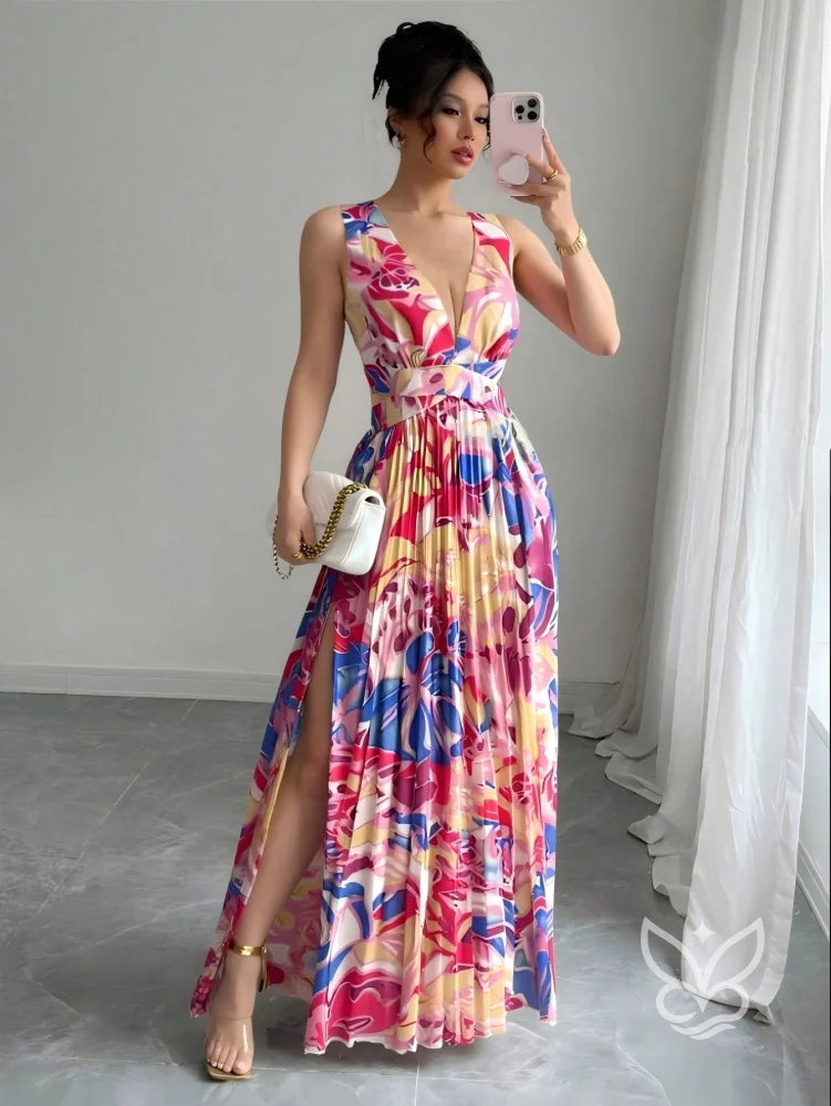 Vestido Curto Sem Manga Com Decote Profundo E Fenda Aberta Vestido Curto Sem Manga Com Decote Profundo E Fenda Aberta