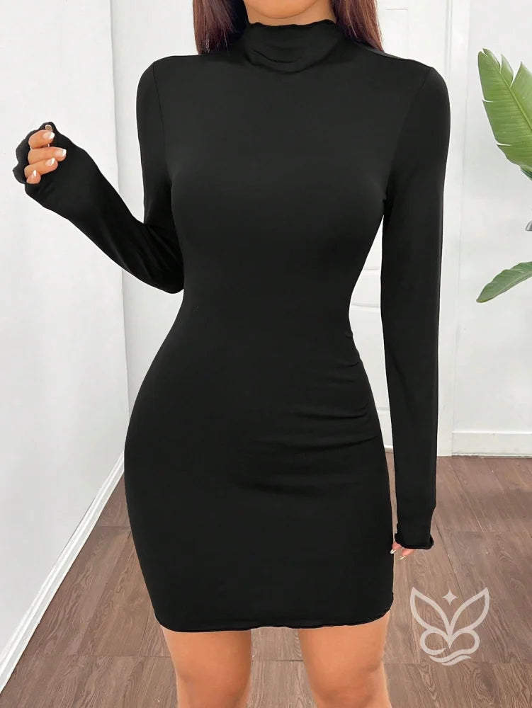 Vestido Justo Curto Com Manga Longa E Gola Alta Vestido Justo Curto Com Manga Longa E Gola Alta