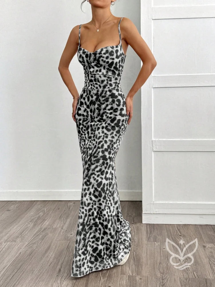Vestido Longo Justo Com Alça Fina E Estampa Animal Print Vestido Longo Justo Com Alça Fina E Estampa Animal Print