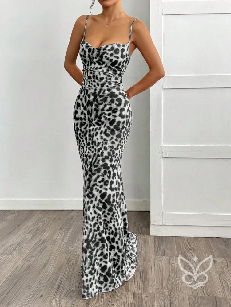 Vestido Longo Justo Com Alça Fina E Estampa Animal Print Vestido Longo Justo Com Alça Fina E Estampa Animal Print