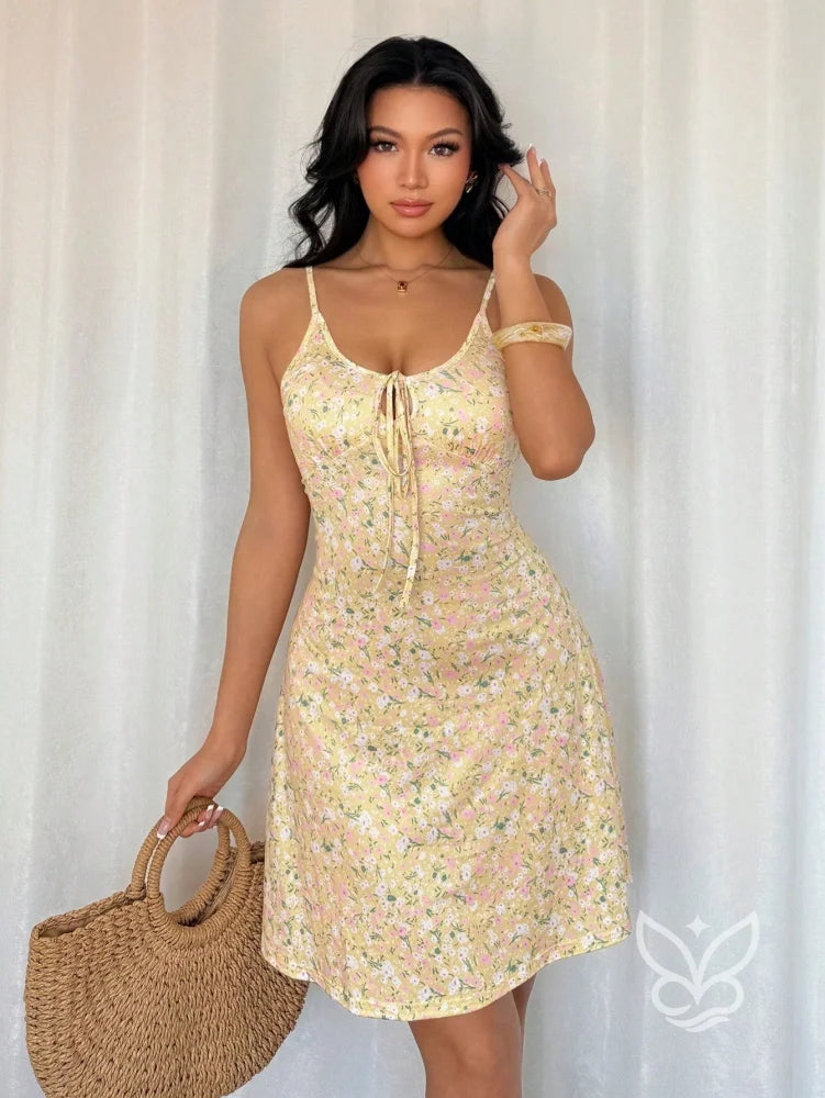 Vestido Midi Casual Com Alça Fina E Estampa Delicada Vestido Midi Casual Com Alça Fina E Estampa Delicada