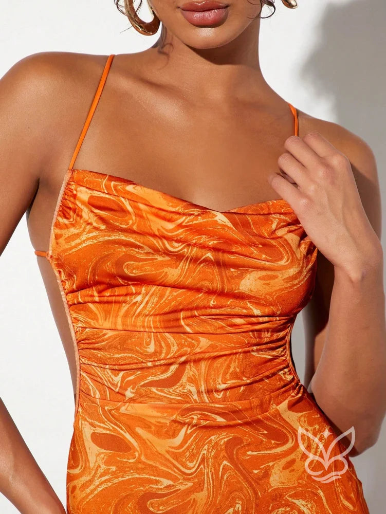 Vestido Midi Justo Com Alças Finas E Franzido Lateral Vestido Midi Justo Com Alças Finas E Franzido Lateral